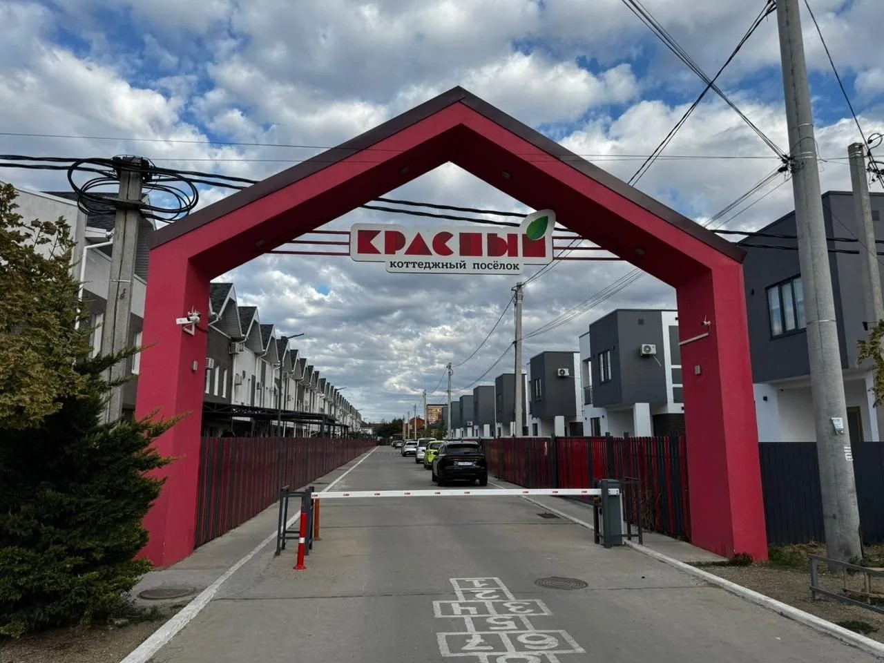 Камеры на въезде в жилой комплекс